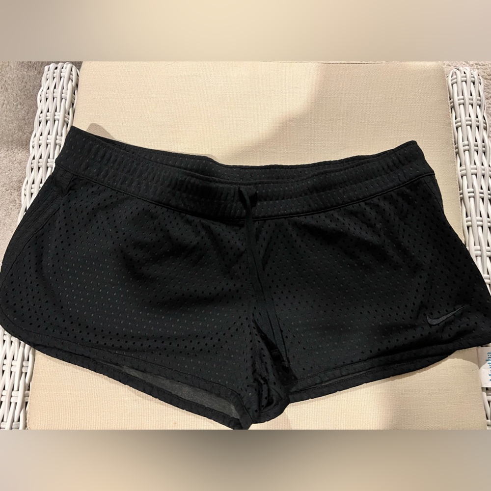 NWOT Nike Black mesh drifit shorts sz Xl